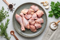 Chicken Leg Curry Cut-Skinless