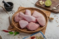 Chicken With Skin Biryani Cut